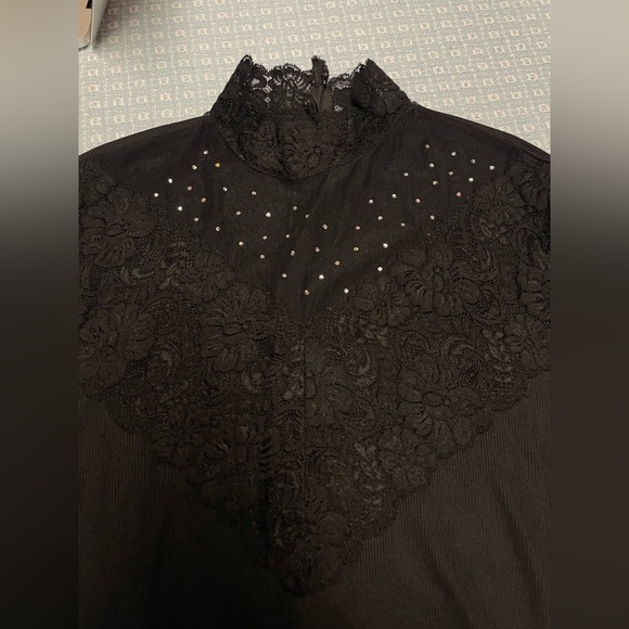 Blouse - Picture 3 of 4